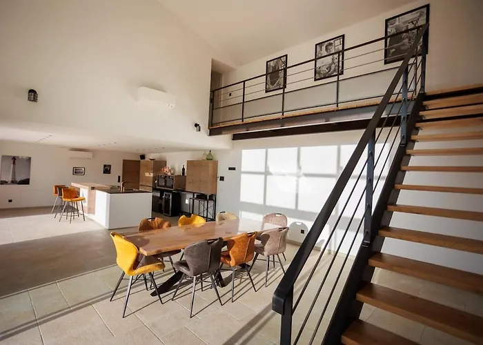 Villa Magnifique Longére Charentaise Pmr Piscine Sauna *