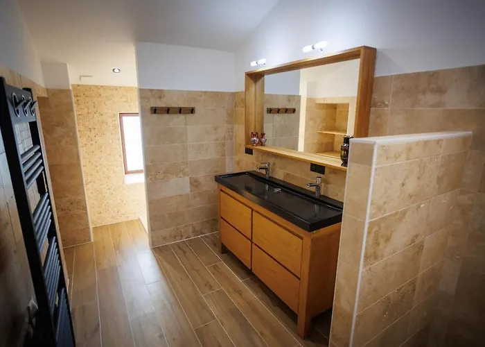 Magnifique Longére Charentaise Pmr Piscine Sauna La Vallee (Charente-Maritime)